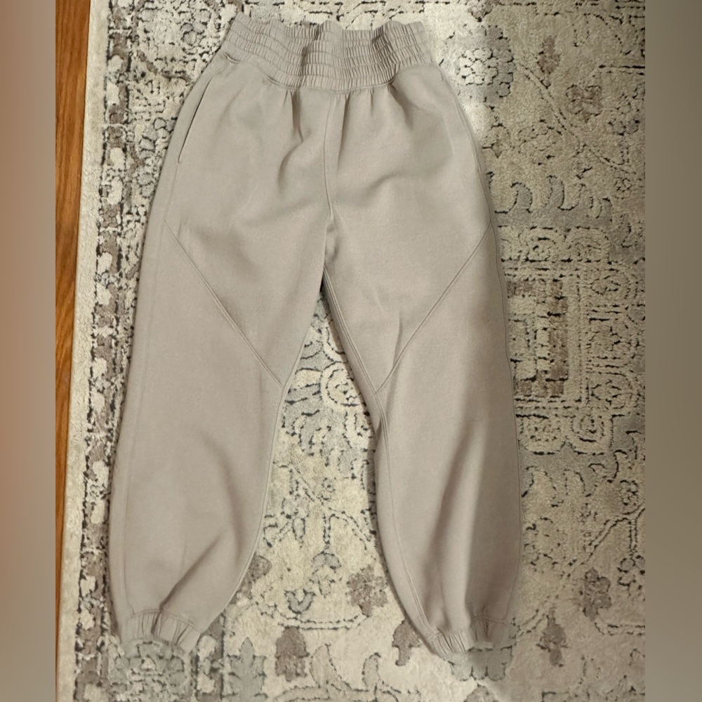 Abercrombie YPB joggers. Womens M. Tan color. Worn once